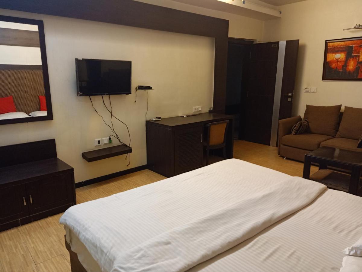 Hotel V.I.P. Regency Dhanbad Luaran gambar