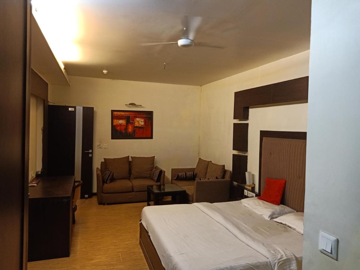 Hotel V.I.P. Regency Dhanbad Luaran gambar