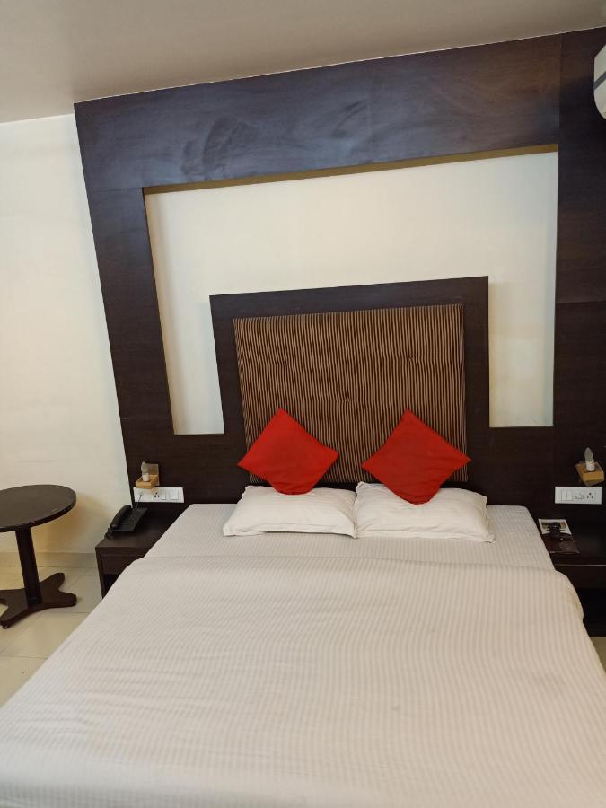 Hotel V.I.P. Regency Dhanbad Luaran gambar