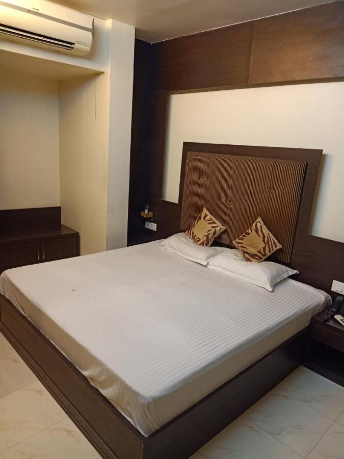 Hotel V.I.P. Regency Dhanbad Luaran gambar